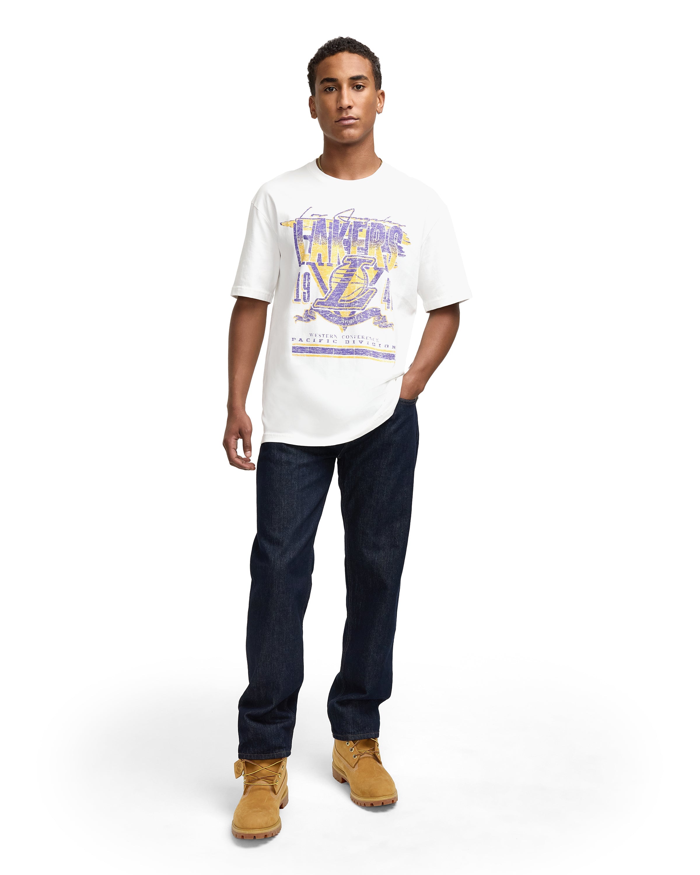 Premium Boston Celtics Sport Classics Distressed T-Shirt